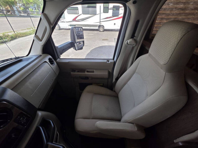 2020 Thor Motor Coach Chateau