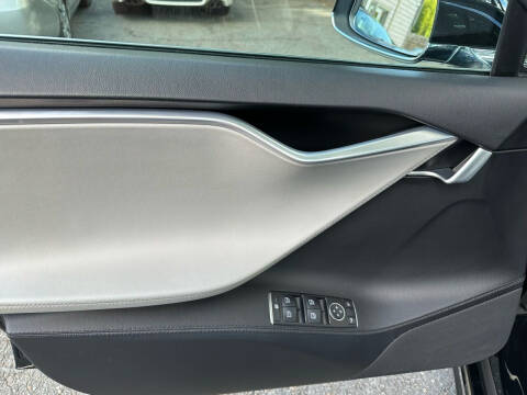 2013 Tesla Model S Performance