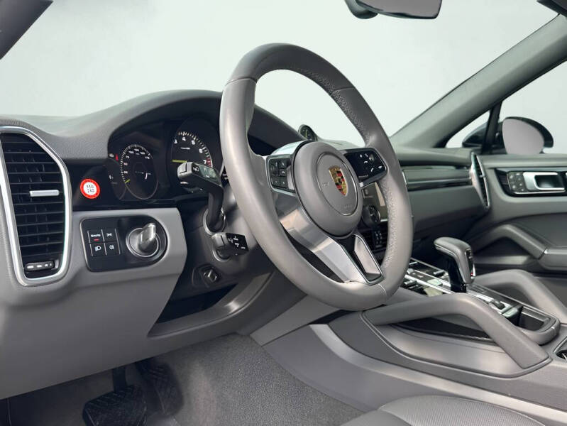 2022 Porsche Cayenne