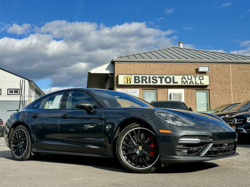 2017 Porsche Panamera Turbo's photo