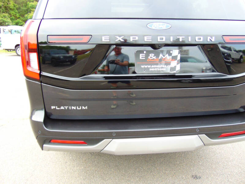 2025 Ford Expedition Platinum