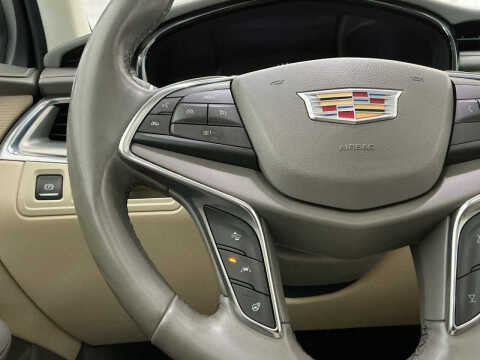 2018 Cadillac XT5 Premium Luxury