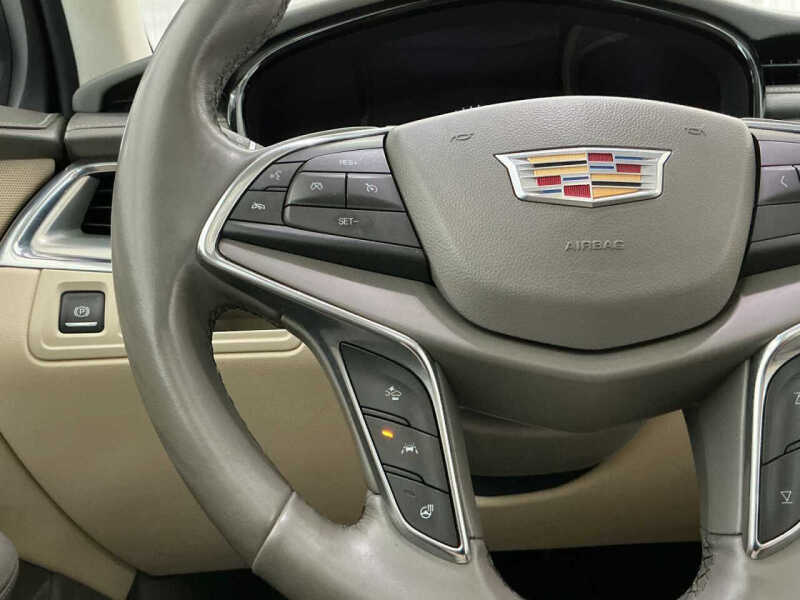 2018 Cadillac XT5 Premium Luxury