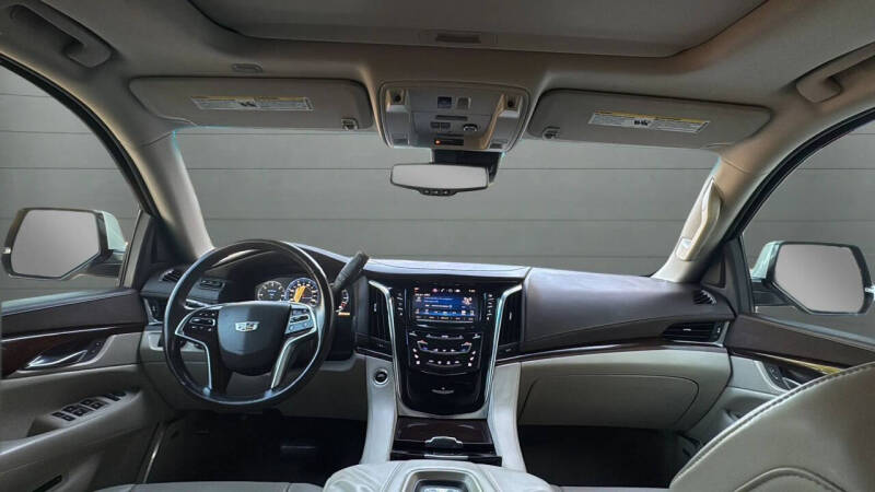 2015 Cadillac Escalade ESV Luxury