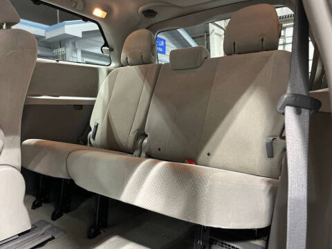 2012 Toyota Sienna