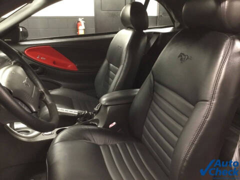 2004 Ford Mustang GT Deluxe