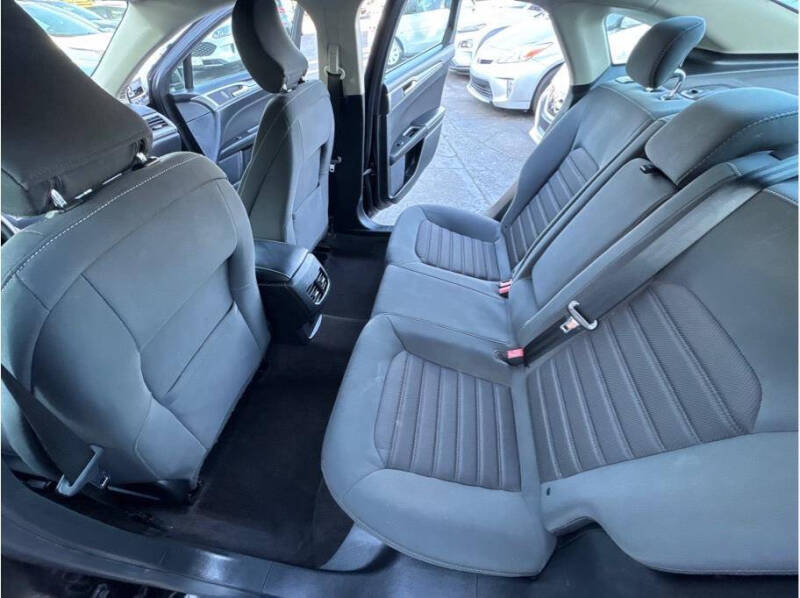 2019 Ford Fusion Hybrid SE