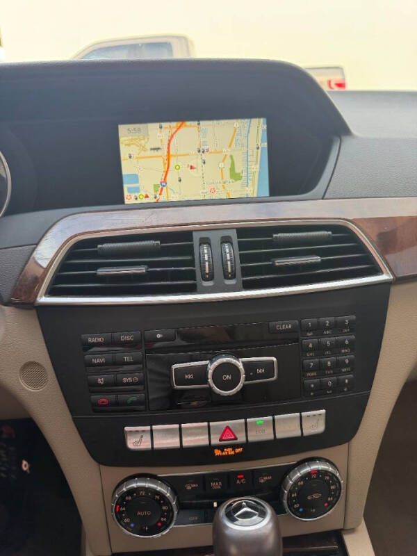 2014 Mercedes-Benz C-Class C 300 Luxury 4MATIC