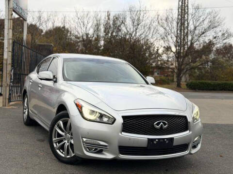 2015 Infiniti Q70 3.7
