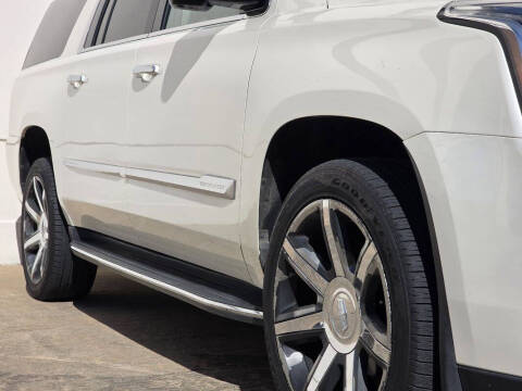 2015 Cadillac Escalade ESV Luxury