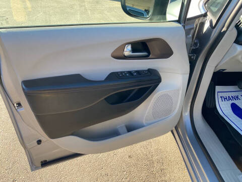 2017 Chrysler Pacifica Touring