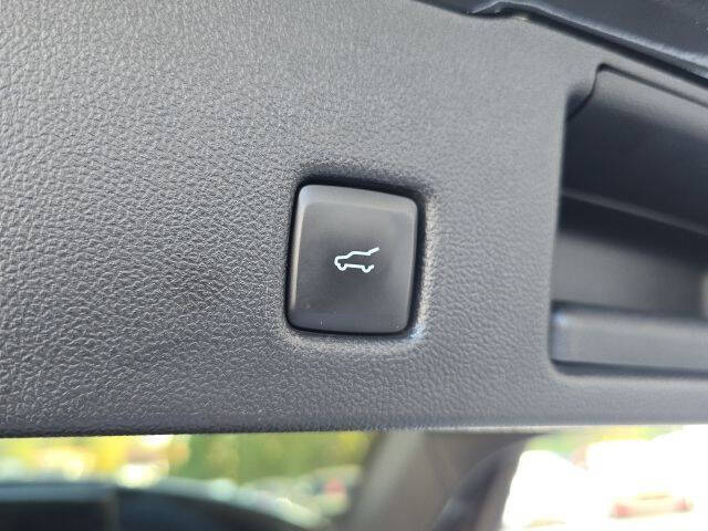 2020 Ford Escape Hybrid Titanium