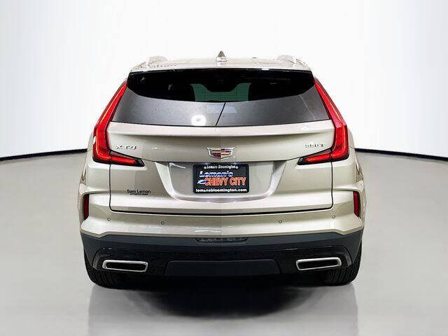 2024 Cadillac XT4 Premium Luxury