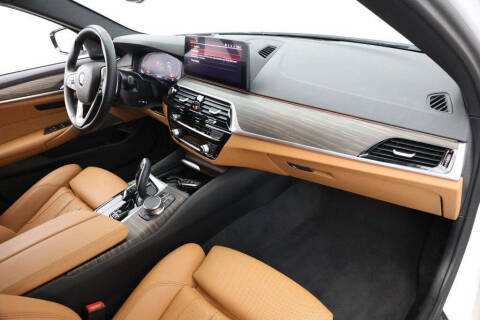 2023 BMW 5 Series 530i