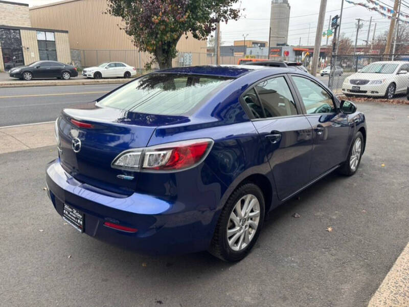 2013 Mazda MAZDA3 i Grand Touring