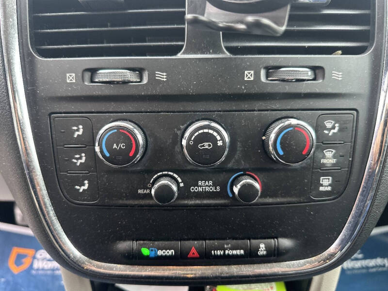 2017 Dodge Grand Caravan SE