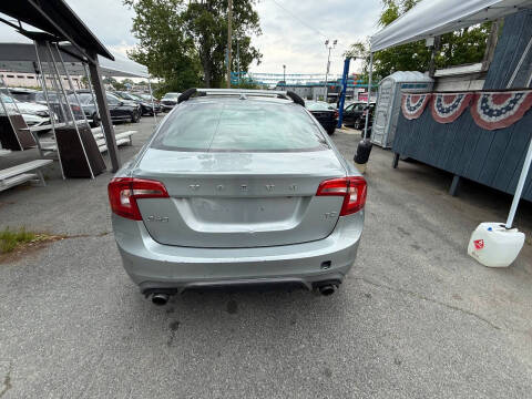 2018 Volvo S60 T5 Dynamic