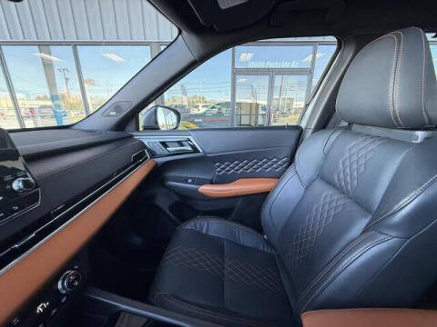 2023 Mitsubishi Outlander PHEV SEL