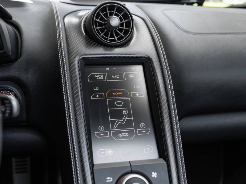 2016 McLaren 675LT Spider