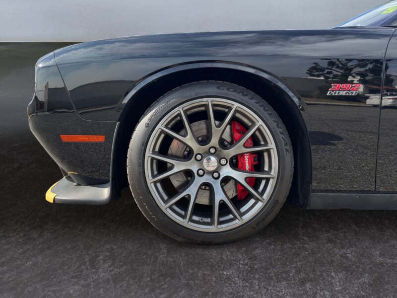 2016 Dodge Challenger SRT 392