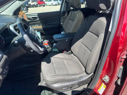 2017 GMC Acadia SLE-2