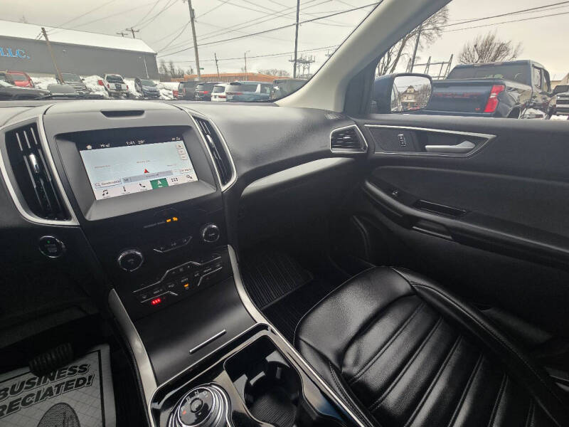2019 Ford Edge SEL