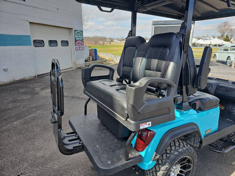 2025 Evolution Maverick 2 + 2