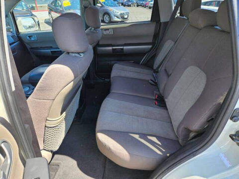 2004 Mitsubishi Endeavor