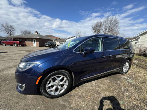 2018 Chrysler Pacifica for sale at MYERS PRE OWNED AUTOS & POWERSPORTS in Paden City WV