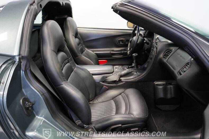 2003 Chevrolet Corvette