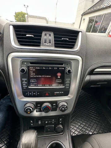 2015 GMC Acadia SLE-2