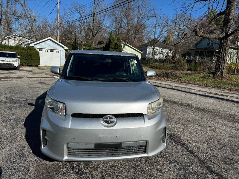 2012 Scion xB Base photo 4