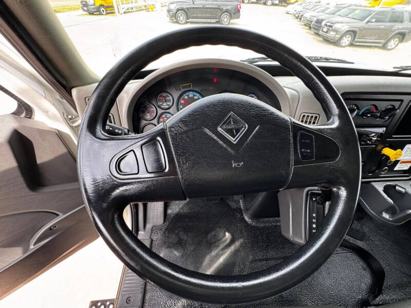 2019 International DuraStar 4300