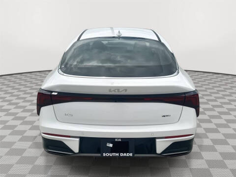 2026 Kia K5