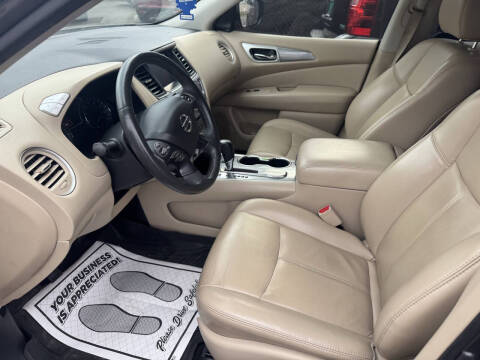 2017 Nissan Pathfinder S