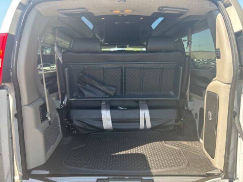 2023 Chevrolet Express 2500