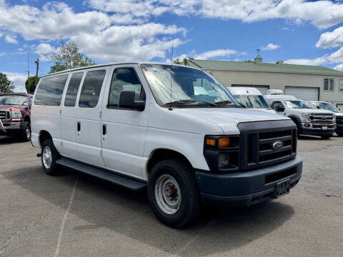 2012 Ford E-Series E-350 SD XL