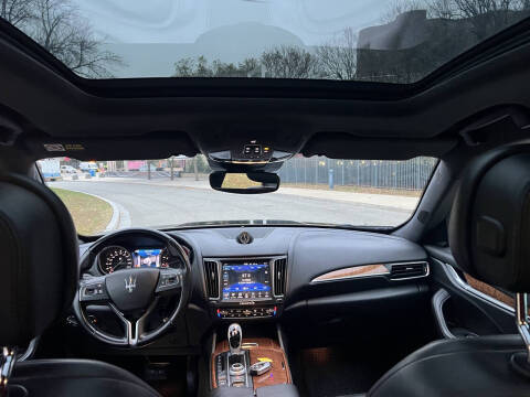 2017 Maserati Levante