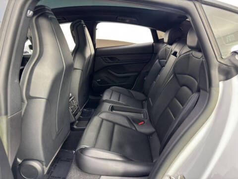 2022 Porsche Taycan 4S