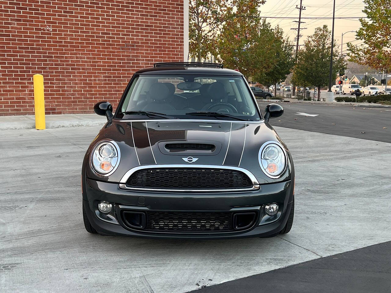 2011 MINI Cooper for sale at R&G Auto Sales in Tujunga, CA