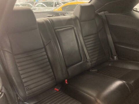 2012 Dodge Challenger SXT