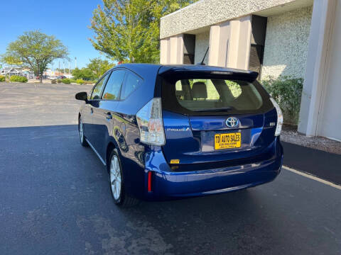 2013 Toyota Prius v Five