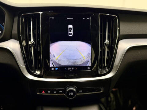 2024 Volvo S60 B5 Core Dark Theme