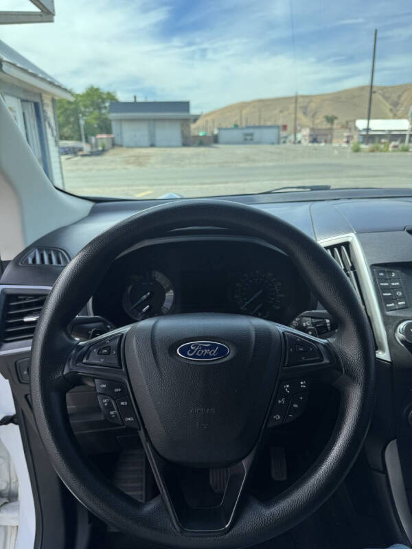 2017 Ford Edge SE