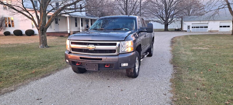 2010 Chevrolet Silverado 1500 LTZ photo 2