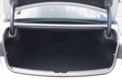 2017 Kia Cadenza Premium