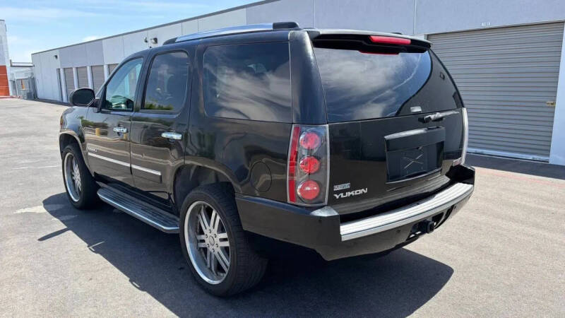 2011 GMC Yukon Denali