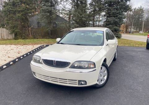 2005 Lincoln LS for sale at DISTINCT AUTO GROUP LLC in Kent OH