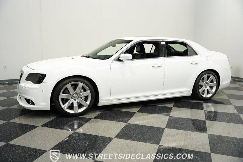 2012 Chrysler 300 SRT8