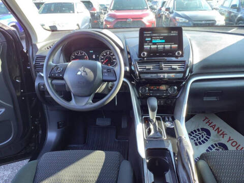 2023 Mitsubishi Eclipse Cross LE